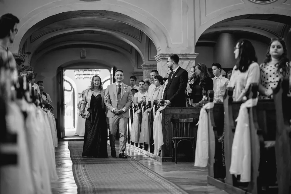 A bevonulás a templomi szertartásra